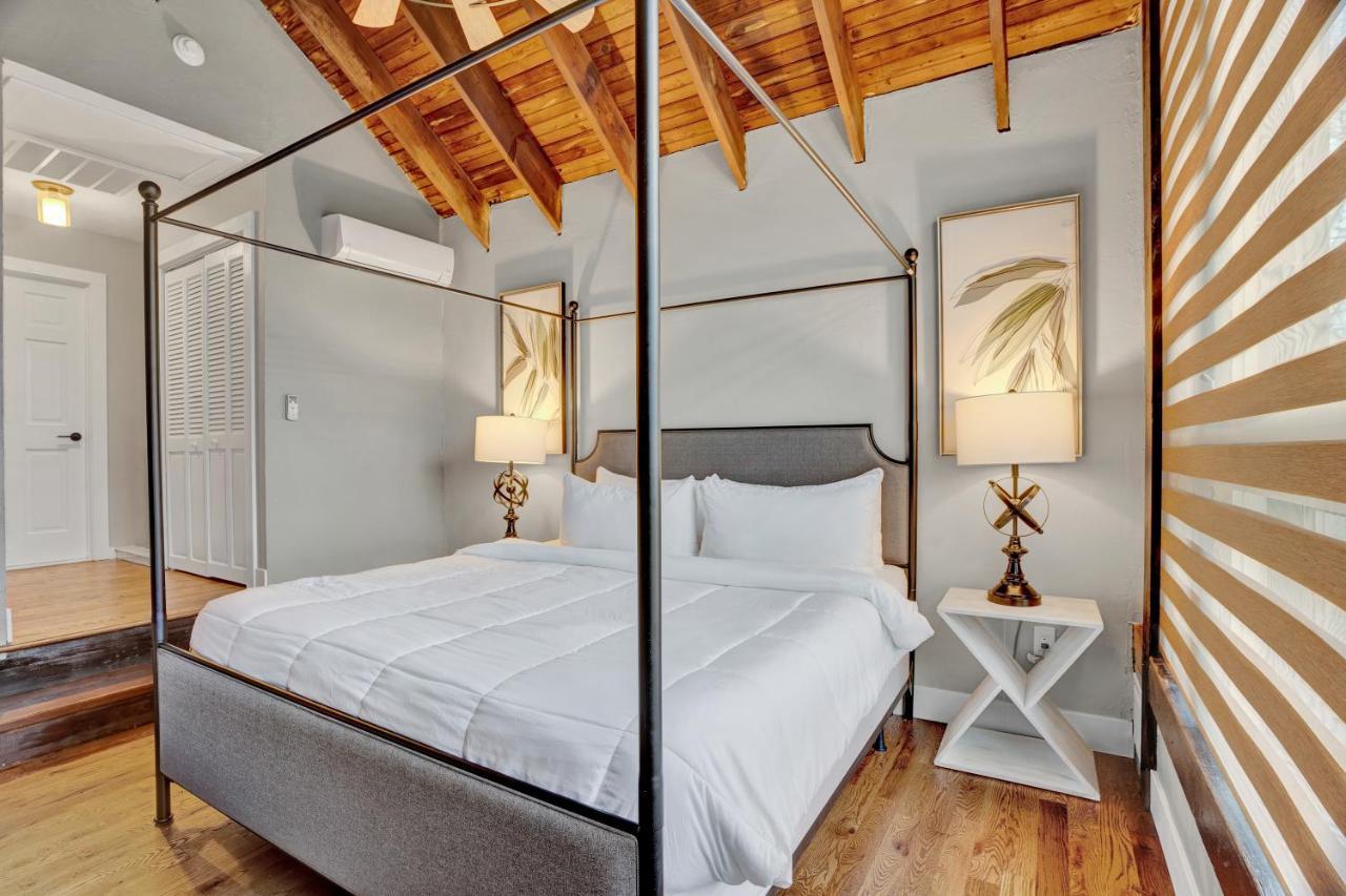 Chimney Hill Estate Inn Ламбъртвил Екстериор снимка